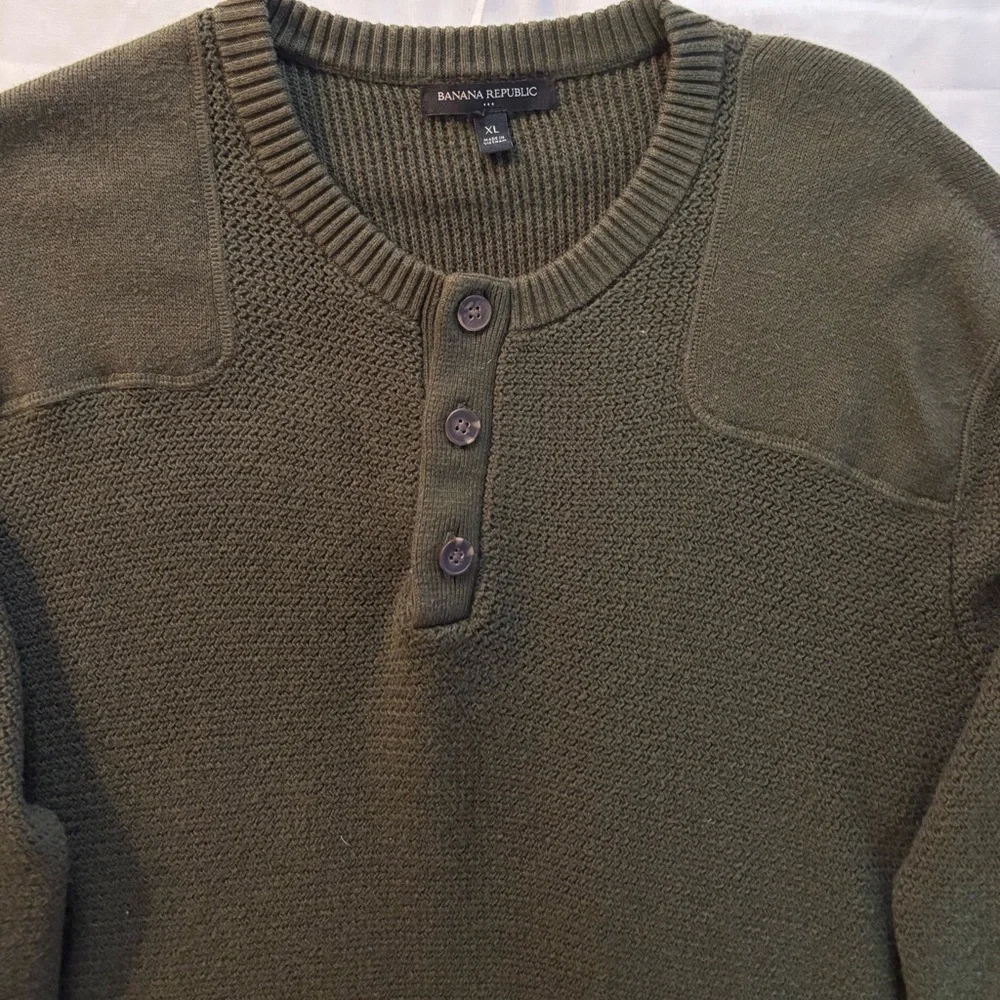 Banana Republic Green Crewneck Sweater Classic Knit